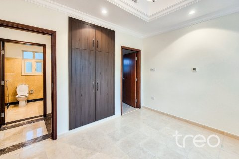Villa à Jumeirah Islands, Dubai, 4 chambres, 483.1 m², № 119668 - photo 15