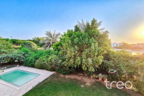 Villa à Jumeirah Islands, Dubai, 4 chambres, 483.1 m², № 119668 - photo 18