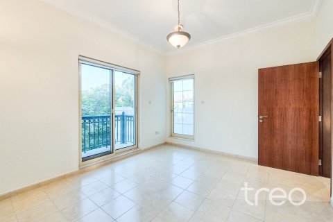 Villa à Jumeirah Islands, Dubai, 4 chambres, 483.1 m², № 119668 - photo 10