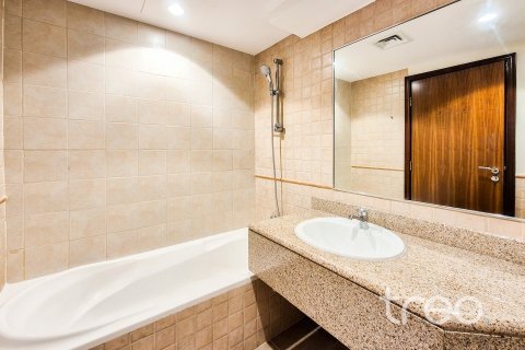 Villa à Jumeirah Islands, Dubai, 4 chambres, 483.1 m², № 119668 - photo 16