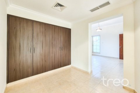 Villa à Jumeirah Islands, Dubai, 4 chambres, 483.1 m², № 119668 - photo 8