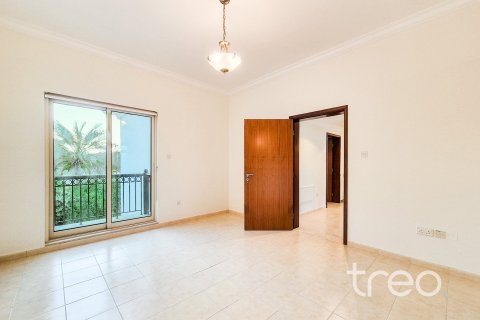 Villa à Jumeirah Islands, Dubai, 4 chambres, 483.1 m², № 119668 - photo 14