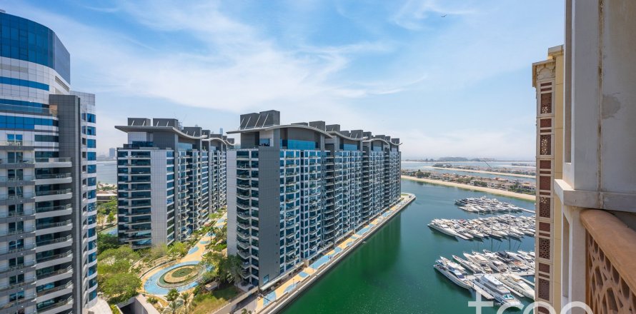 Квартира в Пальме Джумейре, Дубай, 4 спальни, 952.63м², № 119666