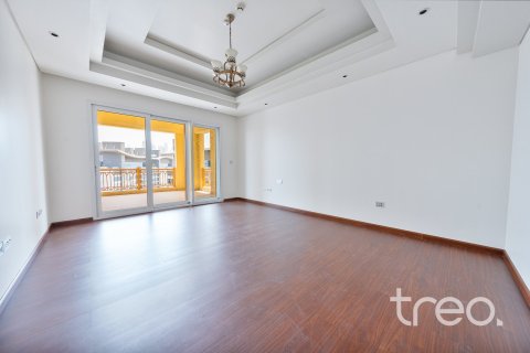 Снять в аренду квартиру в Пальме Джумейре, Дубай: 4 спальни, 952.63м², № 119666 - фото 14