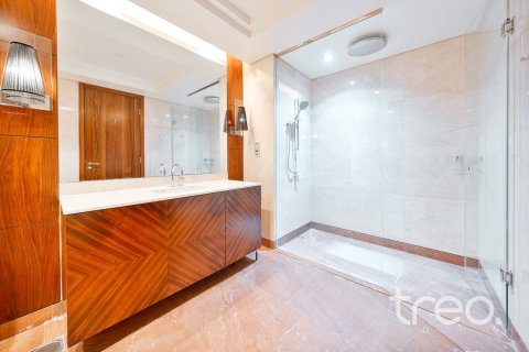 Снять в аренду квартиру в Пальме Джумейре, Дубай: 4 спальни, 952.63м², № 119666 - фото 27