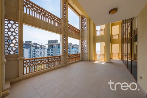Снять в аренду квартиру в Пальме Джумейре, Дубай: 4 спальни, 952.63м², № 119666 - фото 5