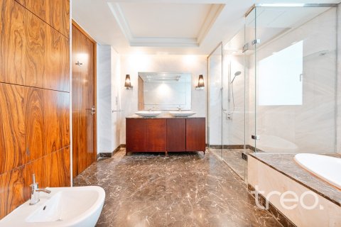 Снять в аренду квартиру в Пальме Джумейре, Дубай: 4 спальни, 952.63м², № 119666 - фото 22