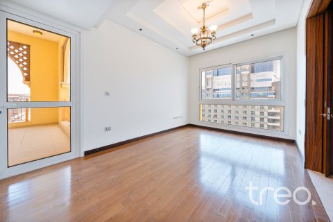 Снять в аренду квартиру в Пальме Джумейре, Дубай: 4 спальни, 952.63м², № 119666 - фото 17