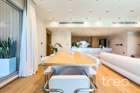 Снять в аренду квартиру в Бурдж-Халифе, Дубай: 2 спальни, 126.81м², № 119672 - фото 5