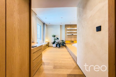 Снять в аренду квартиру в Бурдж-Халифе, Дубай: 2 спальни, 126.81м², № 119672 - фото 14