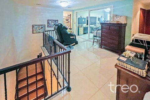 Снять в аренду виллу в Арабиан Ранчес, Дубай: 6 спален, 619.11м², № 119669 - фото 14