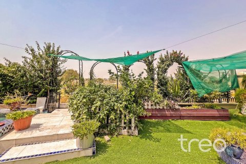 Снять в аренду виллу в Арабиан Ранчес, Дубай: 6 спален, 619.11м², № 119669 - фото 21