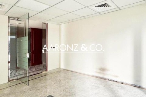 Oficina en Business Bay, Dubai, 122 m², № 96079 - foto 3