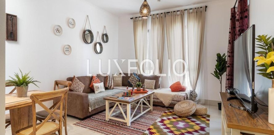 Apartment in Reehan, Old Town, Dubai 1 bedroom, 90 sq.m. № 45302