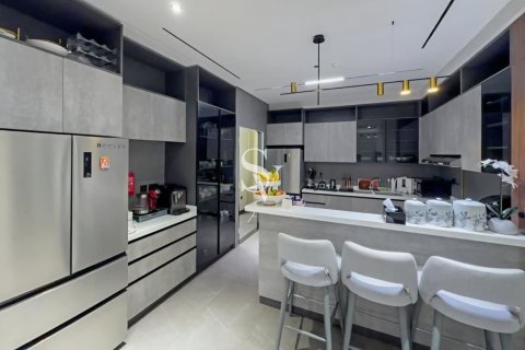 Купить квартиру в Джумейра Лейк Тауэрс, Дубай: 3 спальни, 207м², № 114404 - фото 9