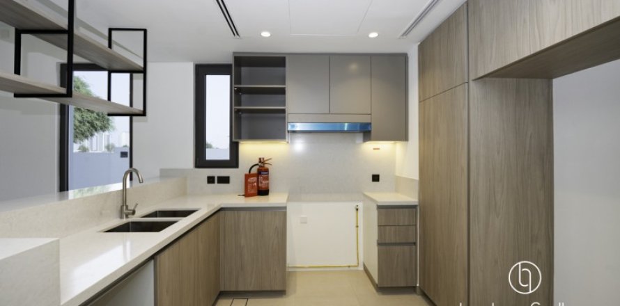 Villa in Tilal Al Ghaf, Dubai 4 bedrooms, 224 sq.m. № 89104