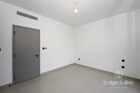 Villa in Tilal Al Ghaf, Dubai 4 bedrooms, 224 sq.m. № 89104 - photo 8