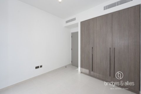Villa in Tilal Al Ghaf, Dubai 4 bedrooms, 230 sq.m. № 89102 - photo 9