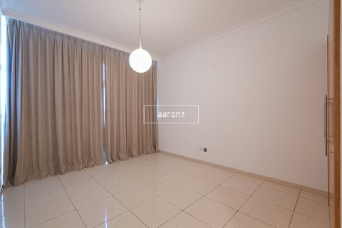 Appartement à Dubai Marina, Dubai, 3 chambres, 201.4 m², № 47562 - photo 6
