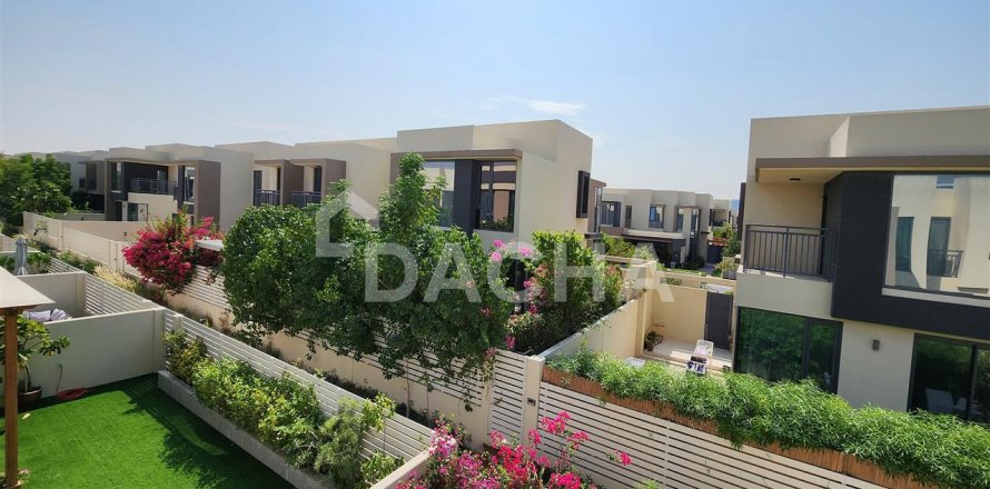 Villa en Maple 2, Dubai Hills Estate, Dubai, 4 dormitorios, 228.6 m², № 6630