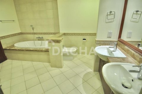 Apartamento en Palm Jumeirah, Dubai, 2 dormitorios, 241.9 m², № 6633 - foto 10