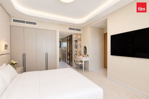 Villa en Jumeirah Islands, Dubai, 5 dormitorios, 955.3 m², № 137542 - foto 19