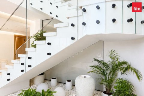 Villa en Jumeirah Islands, Dubai, 5 dormitorios, 955.3 m², № 137542 - foto 11