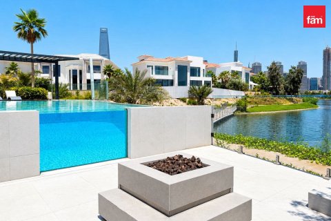 Villa en Jumeirah Islands, Dubai, 5 dormitorios, 955.3 m², № 137542 - foto 2