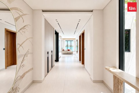 Villa en Jumeirah Islands, Dubai, 5 dormitorios, 955.3 m², № 137542 - foto 22
