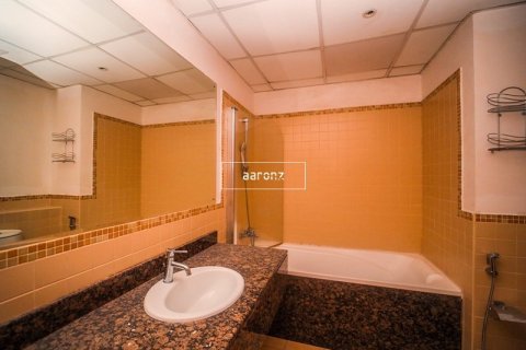 Apartment in Jumeirah Beach Residence, Dubai 1 bedroom, 111.3 sq.m. № 42556 - photo 9