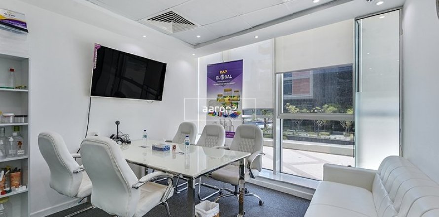 Oficina en Business Bay, Dubai, 63.9 m², № 42565