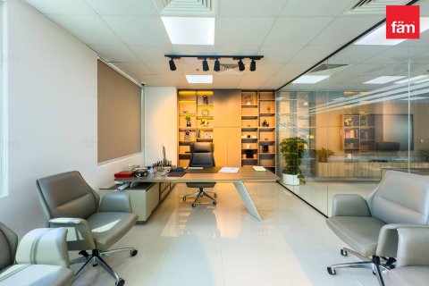 Снять в аренду офис в Бизнес-Бэе, Дубай: 181.7м², № 64142 - фото 12