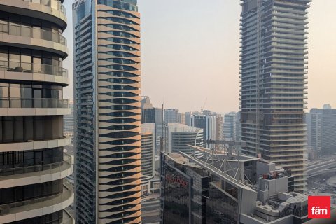 Снять в аренду квартиру в Даунтаун Дубай (Даунтаун Бурдж Дубай), Дубай: 1 спальня, 77.2м², № 64141 - фото 1