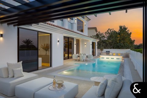 Купить виллу в Джумейра Гольф Эстейтс, Дубай: 5 спален, 901м², № 78979 - фото 3