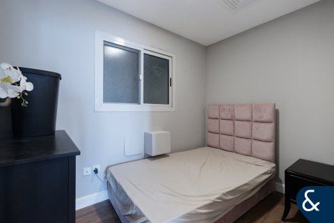 Apartment in Dubai Marina, Dubai 4 bedrooms, 228 sq.m. № 78912 - photo 24