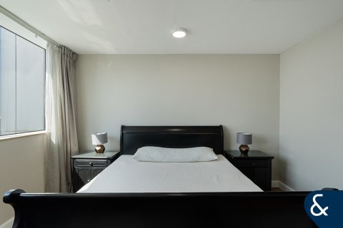 Apartment in Dubai Marina, Dubai 4 bedrooms, 228 sq.m. № 78912 - photo 22