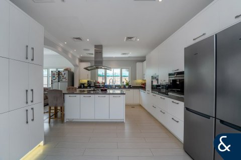 Купить виллу в Джумейра Гольф Эстейтс, Дубай: 5 спален, 533м², № 78913 - фото 9