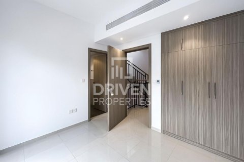 Adosado en Dubai, 3 dormitorios, 112.23 m², № 125170 - foto 8