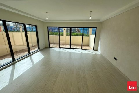 Townhouse in Dubai 5 bedrooms, 219.6 sq.m. № 112820