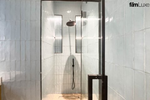 Villa à Dubai, 5 chambres, 718.3 m², № 41760 - photo 21