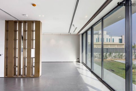 Villa à Dubai, 5 chambres, 718.3 m², № 41760 - photo 24